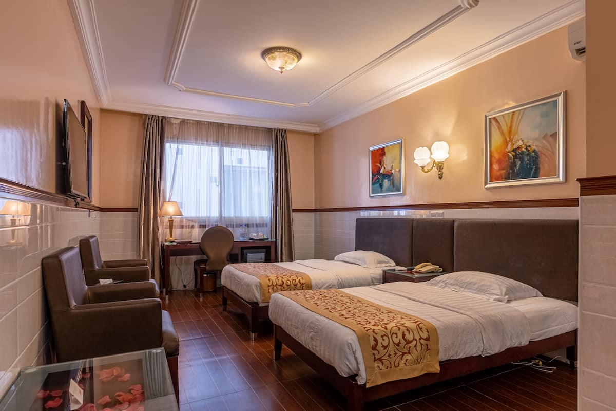Twin Room | Hypo-allergenic bedding, minibar, in-room safe, individually decorated