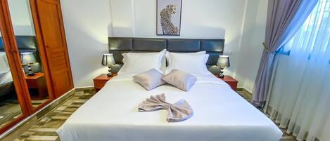 Allergikerbettwaren, Zimmersafe, individuell dekoriert