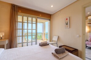 1 slaapkamer, een strijkplank/strijkijzer, gratis wifi, beddengoed