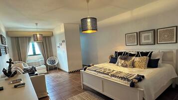Villa, 2 habitaciones | Ropa de cama de alta calidad y escritorio