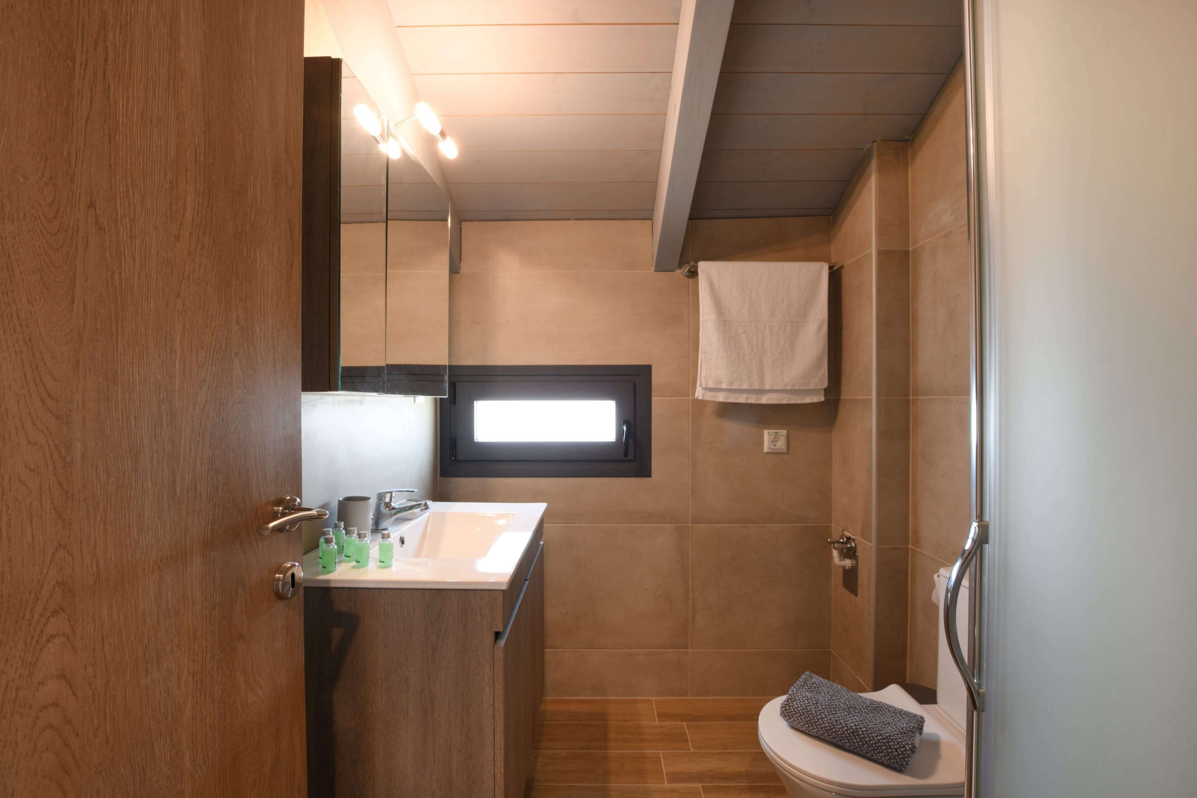 Habitación cuádruple de lujo | Baño | Secador de pelo