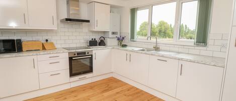 Cottage | Interior