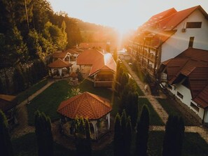 Exterior - QResort and Spa (Sacele)