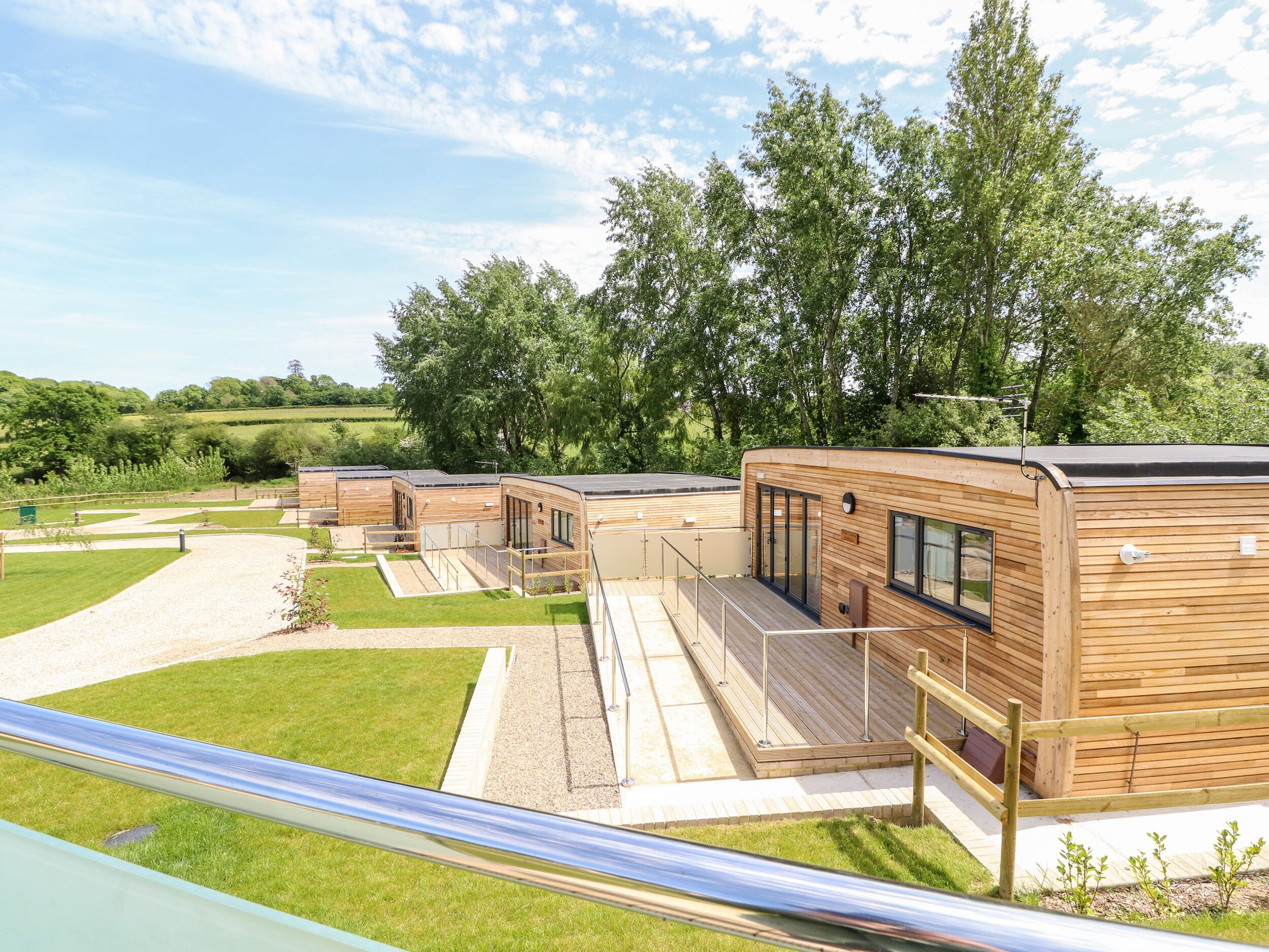 المنشأة من الداخل