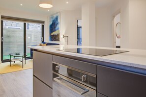 Private kitchen - Charming 2-bed Apartment in London (London)