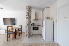 Interior - Apartment 'Albaida 4J' with Sea View, Shared Pool & Wi-Fi (Nerja)