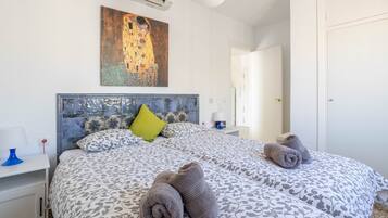 1 dormitorio, tabla de planchar con plancha, wifi gratis y ropa de cama