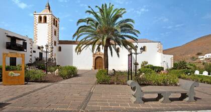 Vacation Home 'Casa Milagrito Betancuria' with Terraces & Wi-Fi