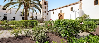 Vacation Home 'Casa Milagrito Betancuria' with Terraces & Wi-Fi