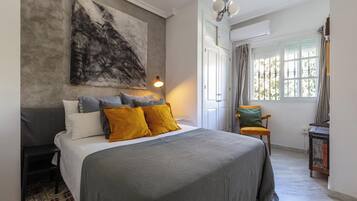 1 bedroom, free WiFi, bed sheets