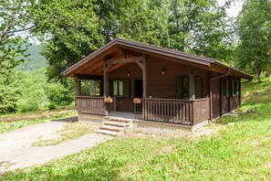 Exterior - Chalet Castagno - Villaggio Anemone with Mountain View and Terrace (Capanne)