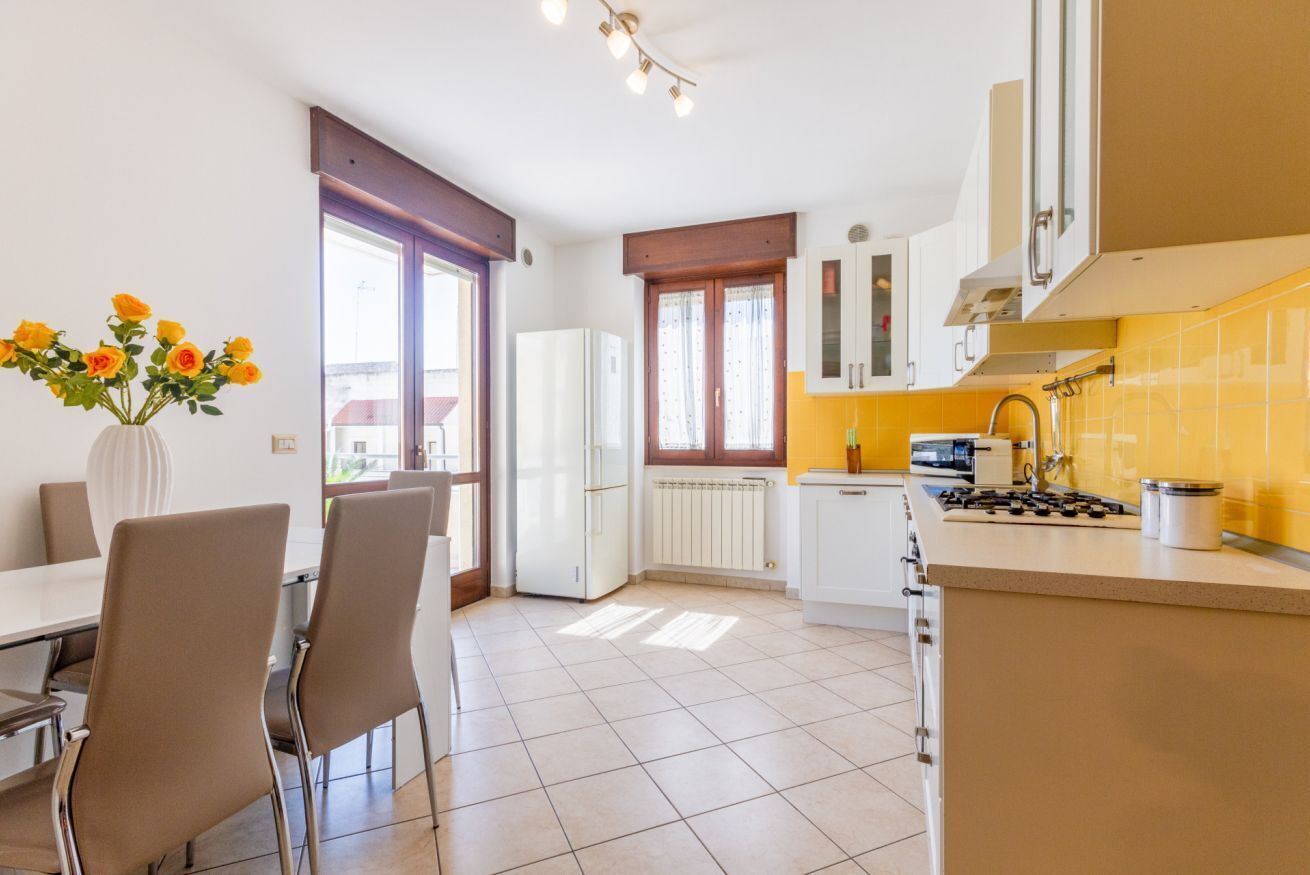 Mikrobølgeovn, ovn, kogeplade, opvaskemaskine