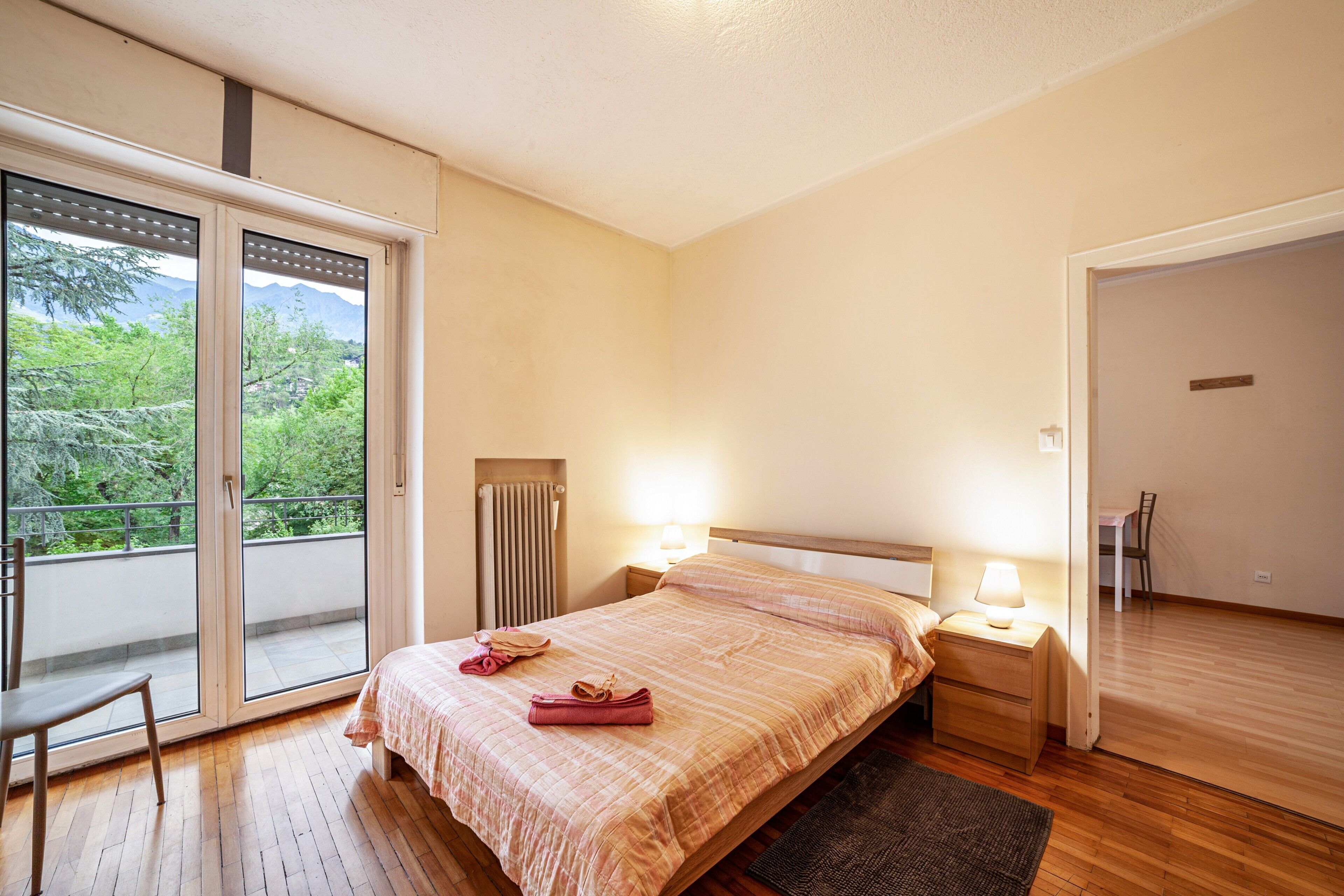 1 camera, Wi-Fi gratuito, lenzuola