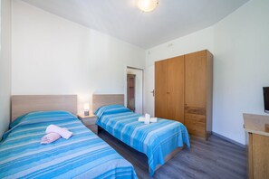 1 chambre, Wi-Fi gratuit, draps fournis