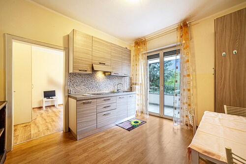 Residence Hubertus Apartment 4 with Balcony & Wi-Fi