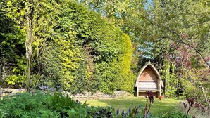 Front of property - Charming3Bedroom Cottage in Gr8 Location (Buxton)