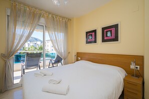 2 bedrooms, free WiFi, bed sheets - Apartment 'Estrella 2 3A Spaniahome' near Beach with Shared Pool & Wi-Fi (l'Alfàs del Pi)