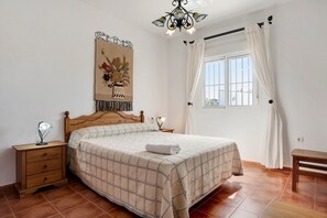 3 camere, ferro/asse da stiro, Wi-Fi gratuito, lenzuola