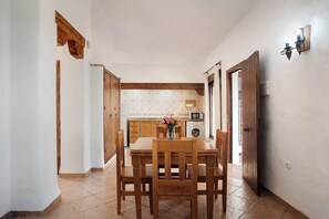 Dining - Villa Perez Zara 2 with Pool, Garden & Wi-Fi (Conil)
