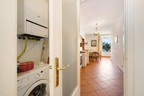 Interior - Pet-Friendly Apartment Celsi with Sea View & Wi-Fi (Moneglia)