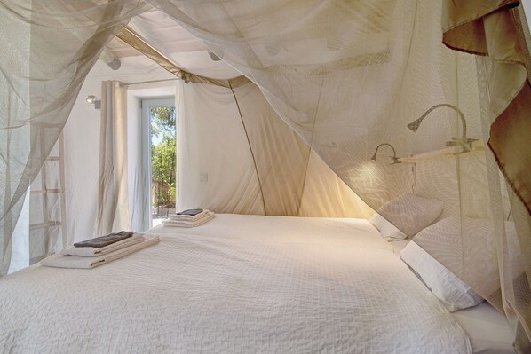 3 quartos, Wi-Fi de cortesia, roupa de cama