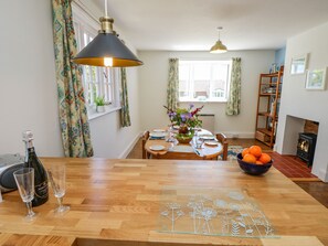 Casa de campo | Cozinha privada | Geladeira, lava-louças, chaleira elétrica