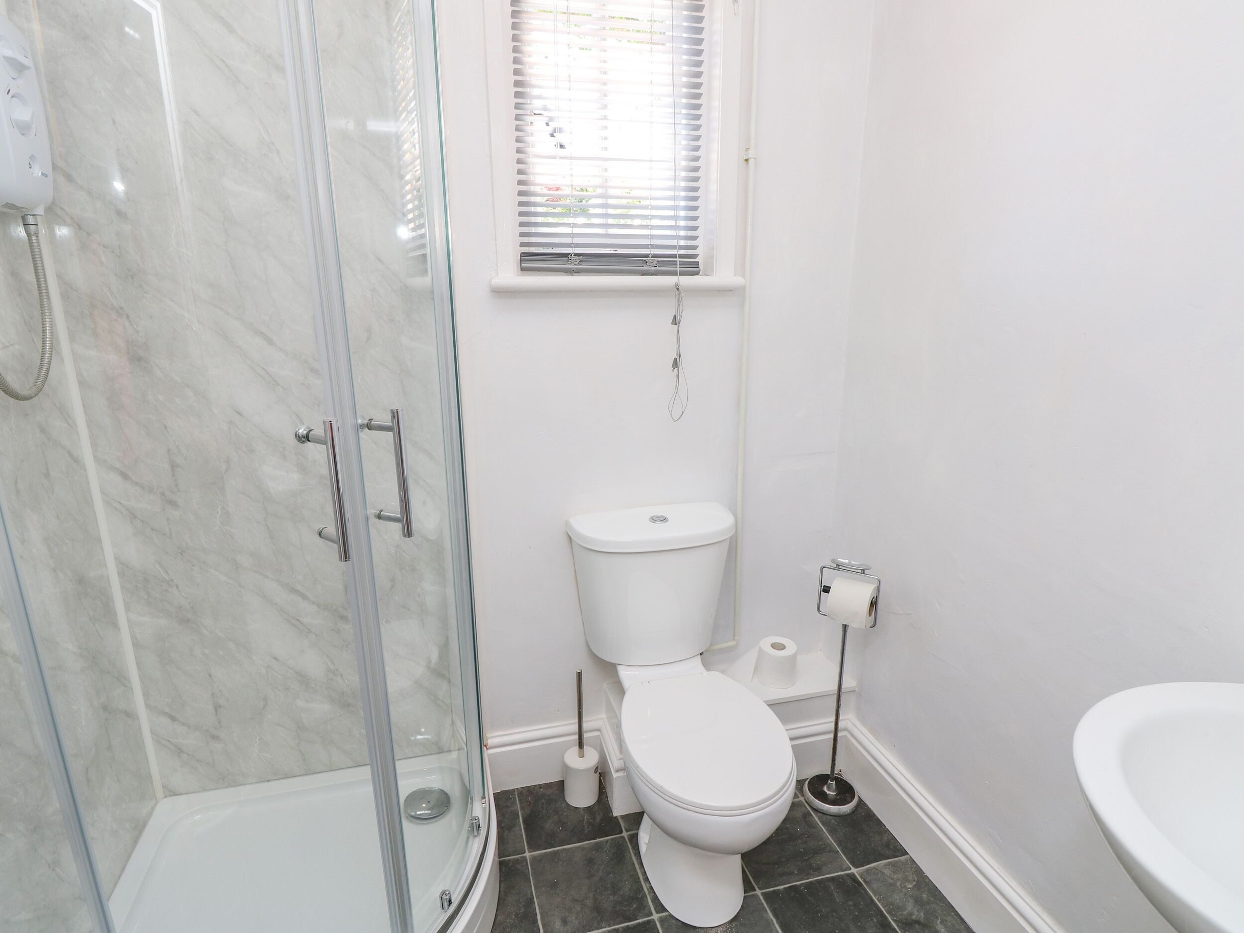 Cottage | Bathroom | Shower