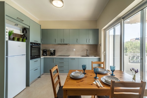 House | Dining