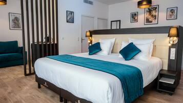 1 bedroom, premium bedding, in-room safe, desk