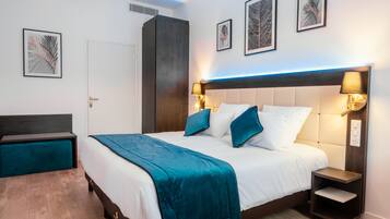 Superior Double Room | 1 bedroom, premium bedding, in-room safe, desk