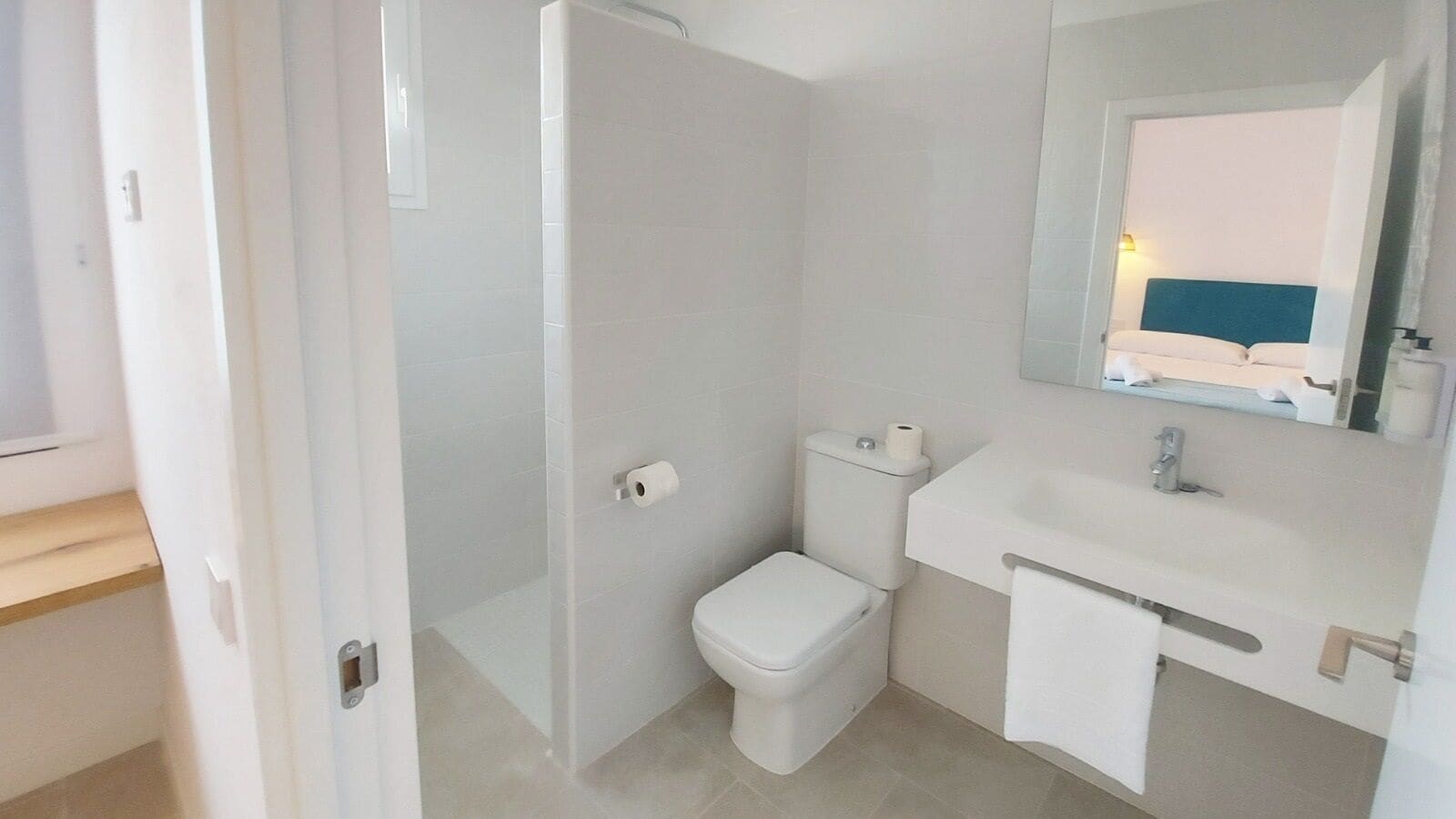 Photo - Castell de Lô