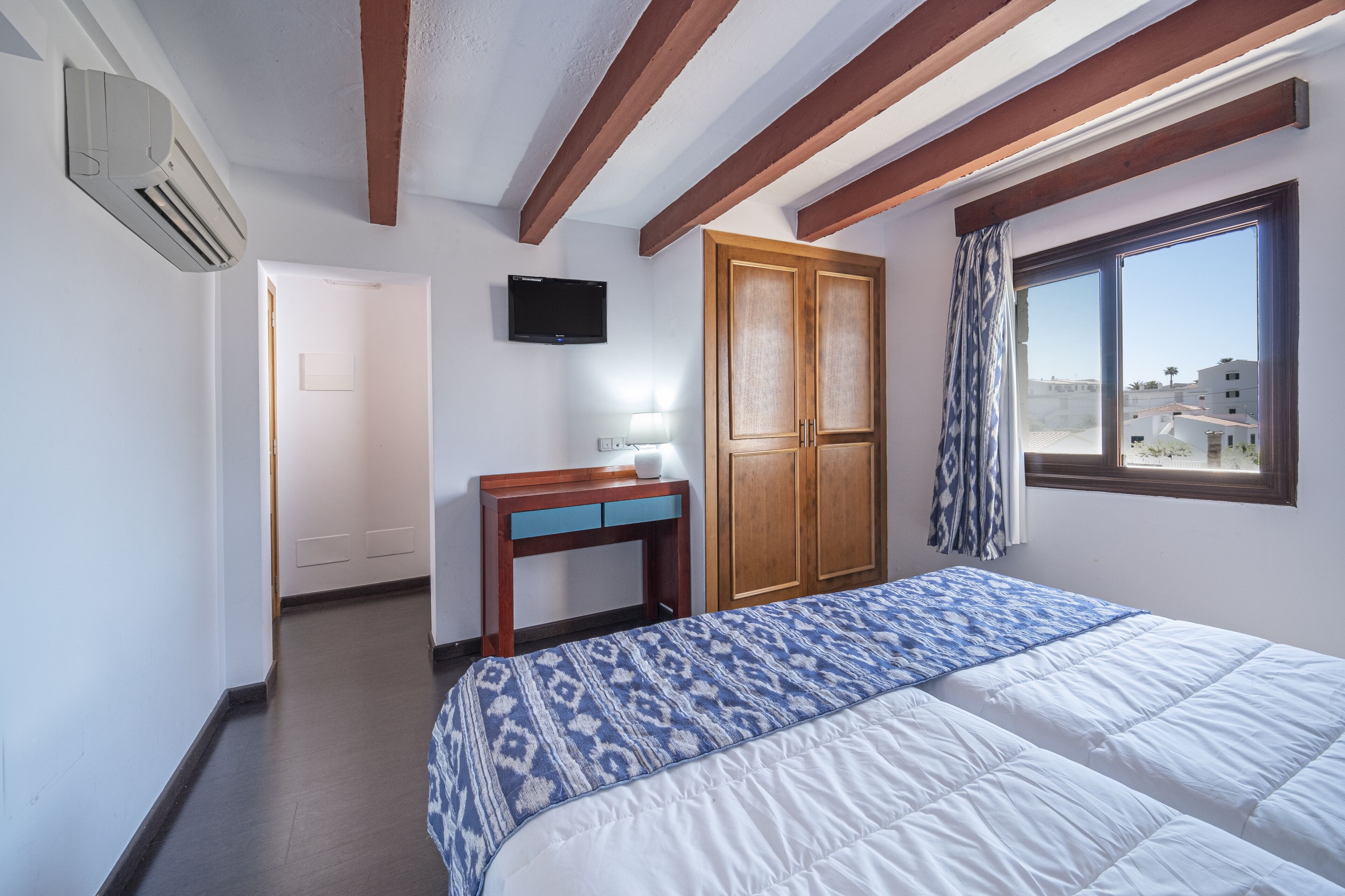 Photo - Castell de Lô