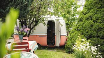 基础小屋 | 特色装修、免费 WiFi、床单