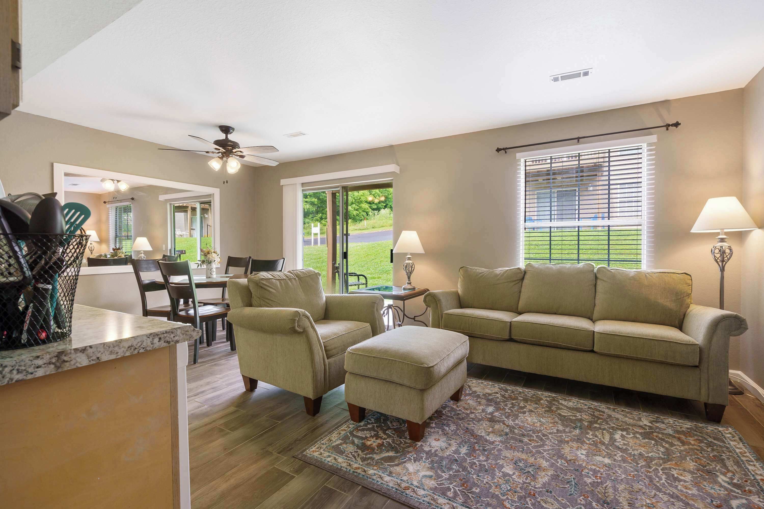 Condo, 1 cama King, varanda, vista para o jardim (Abby Lane Leisure Time) | Parte interna