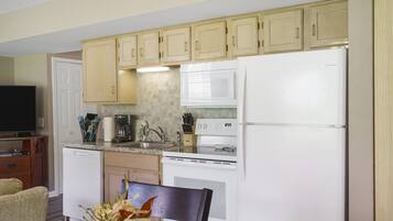 Condo, 1 King Bed, Patio, Garden View (Abby Lane Leisure Time) | Private kitchen | Coffee/tea maker
