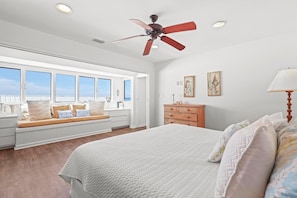 5 bedrooms, iron/ironing board, free WiFi, bed sheets