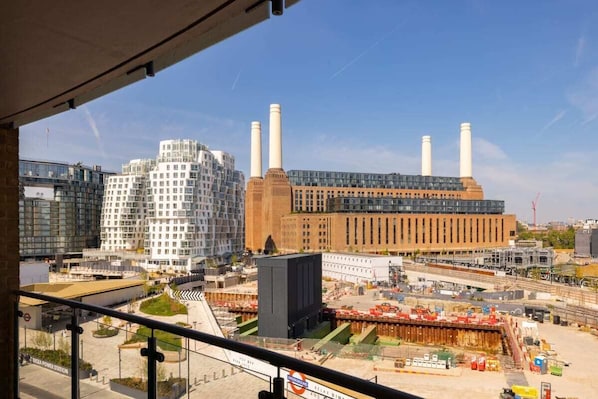 Exterior - The Nine Elms Lane Arms - Stunning & Bright 2bdr Flat With Balconies (London)