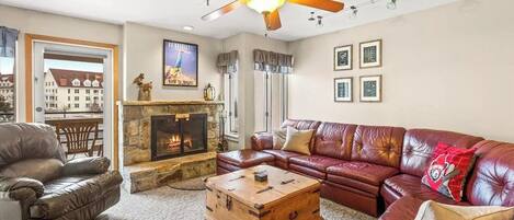 Smart-TV, peis og bøker