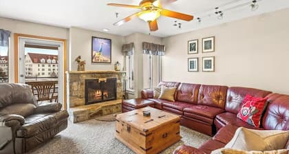 Powder weekend just added! Village at Stratton. 300 steps to Lift.