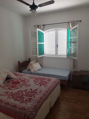 3 bedrooms - Spacious house in top neighborhood 8 min (600m) from the beach (Peruíbe)