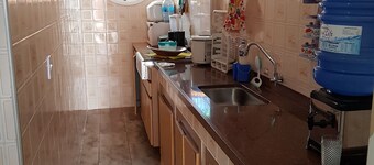 Spacious house in top neighborhood 8 min (600m) from the beach