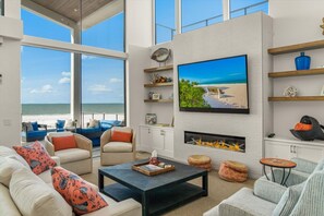 Smart TV, books