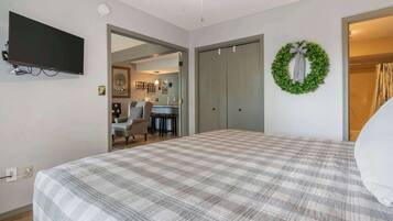 Condo, Multiple Beds, Patio, Mountain View (Black Bear Lodge) | 2 bedrooms, individually decorated, individually furnished, free WiFi