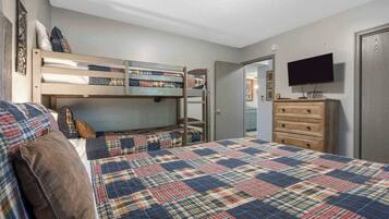 Condo, Multiple Beds, Patio, Mountain View (Black Bear Lodge) | 2 bedrooms, individually decorated, individually furnished, free WiFi