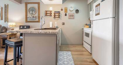 Black Bear Lodge - 1 Mile From Silver Dollar City