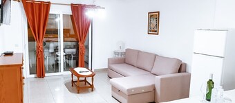 BEAUTIFUL APARTMENTS IN PLAYA DE LOS CRISTIANOS