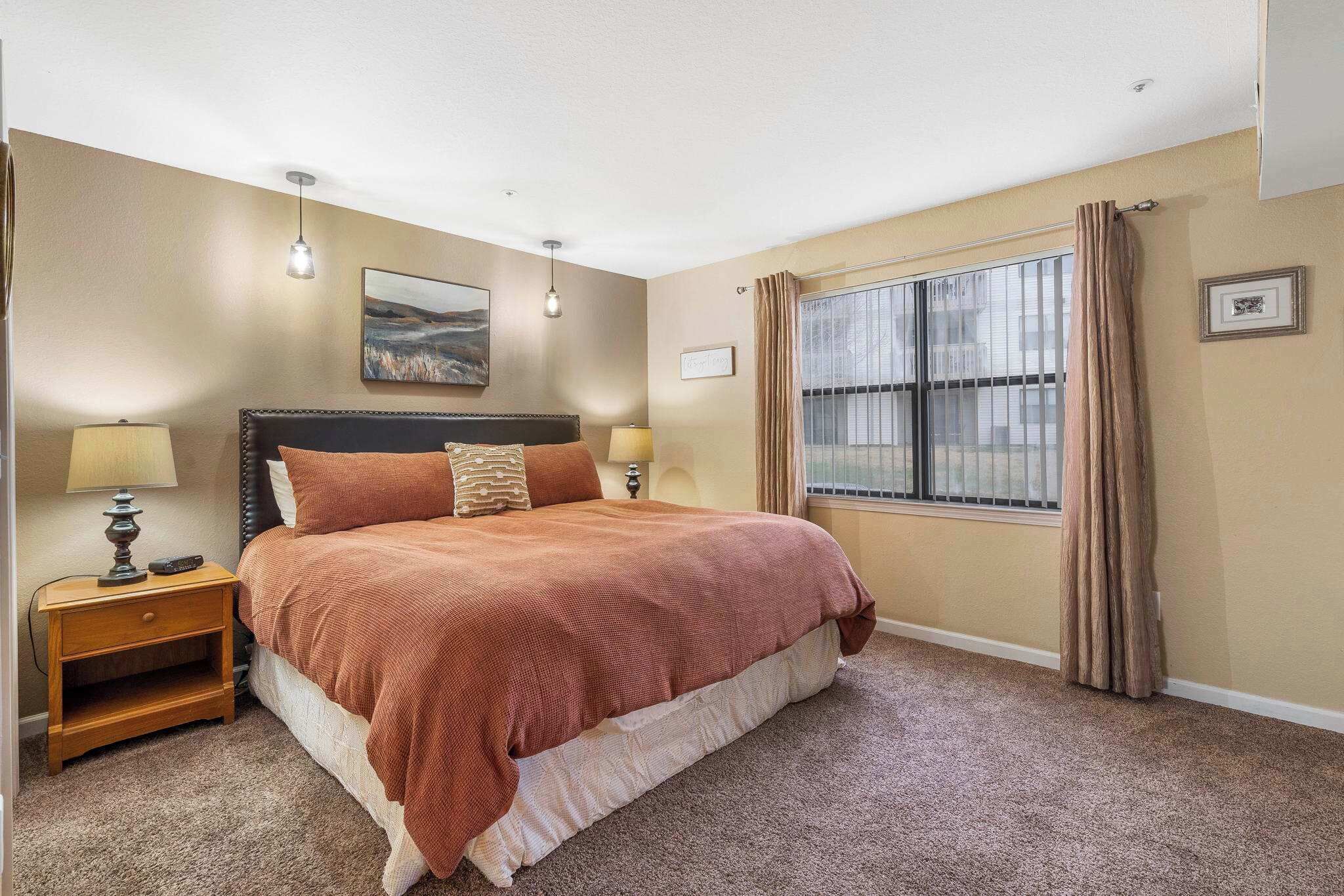 Condo, Multiple Beds, Patio, Garden View (Bunker Ridge Rendezvous) | 2 bedrooms, individually decorated, individually furnished, bed sheets