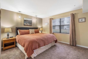 Huoneisto, useita sänkyjä, patio, näköala puutarhaan (Bunker Ridge Rendezvous) | 2 makuuhuonetta, yksilöllisesti sisustettu, yksilöllisesti kalustettu