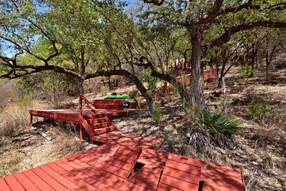 Pet-friendly Oasis in Gated Community!