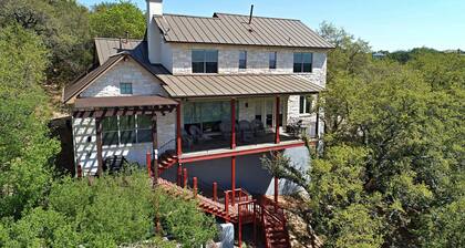 Pet-friendly Oasis in Gated Community!